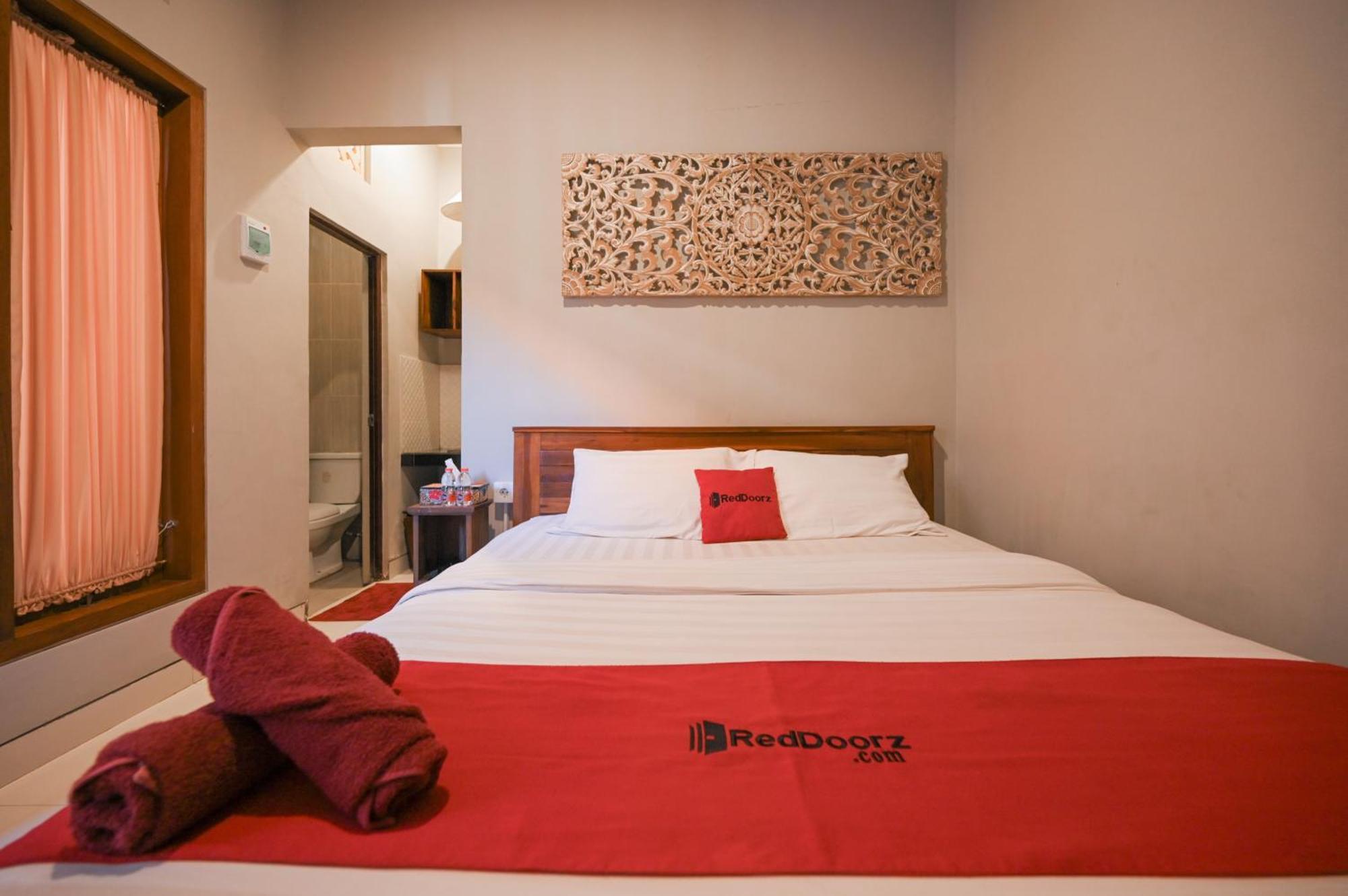 Reddoorz Near Mertasari Beach 2 Pesanggaran Екстер'єр фото