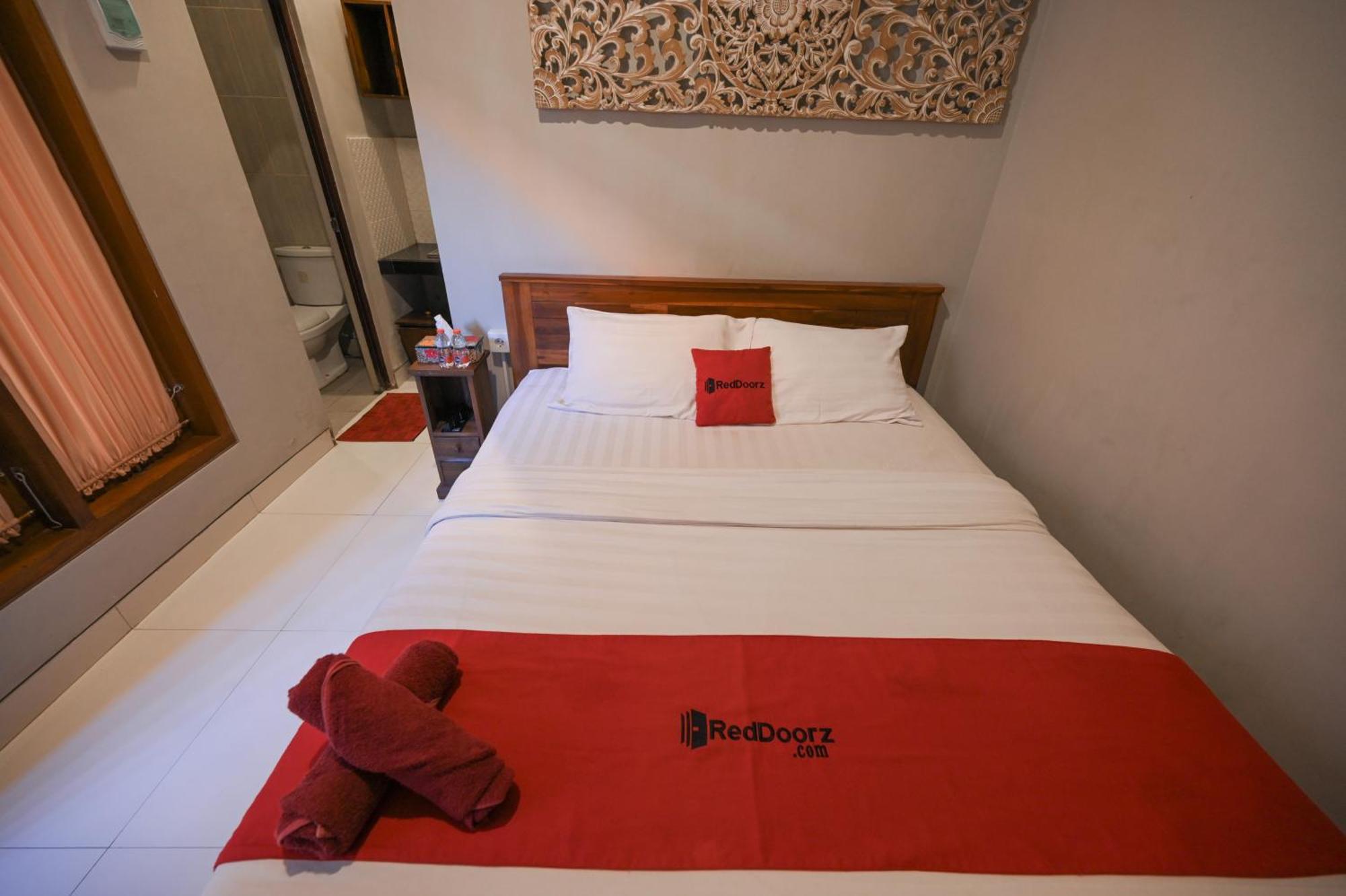 Reddoorz Near Mertasari Beach 2 Pesanggaran Екстер'єр фото