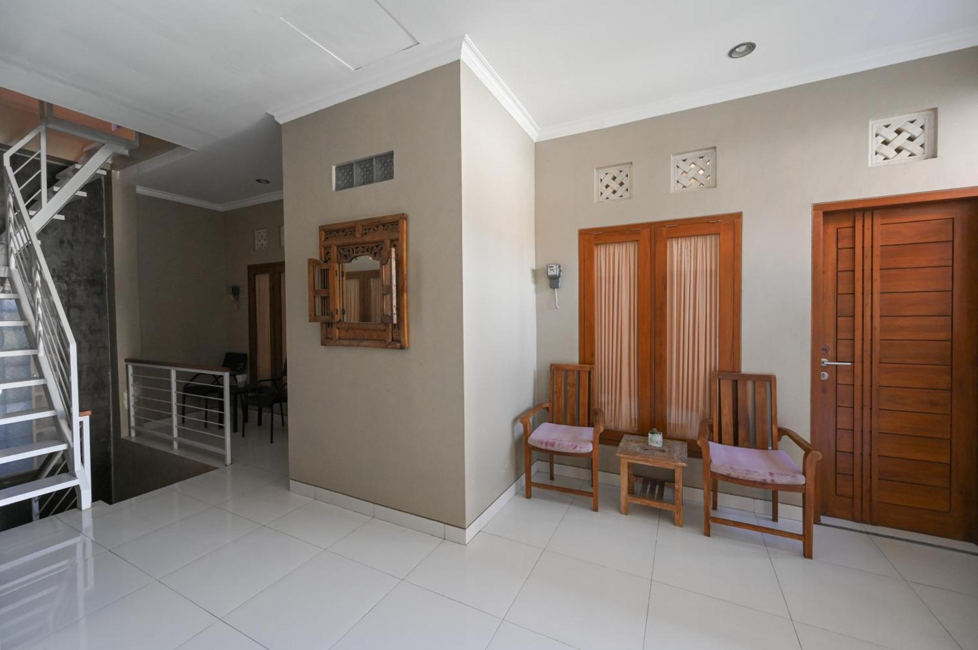 Reddoorz Near Mertasari Beach 2 Pesanggaran Екстер'єр фото