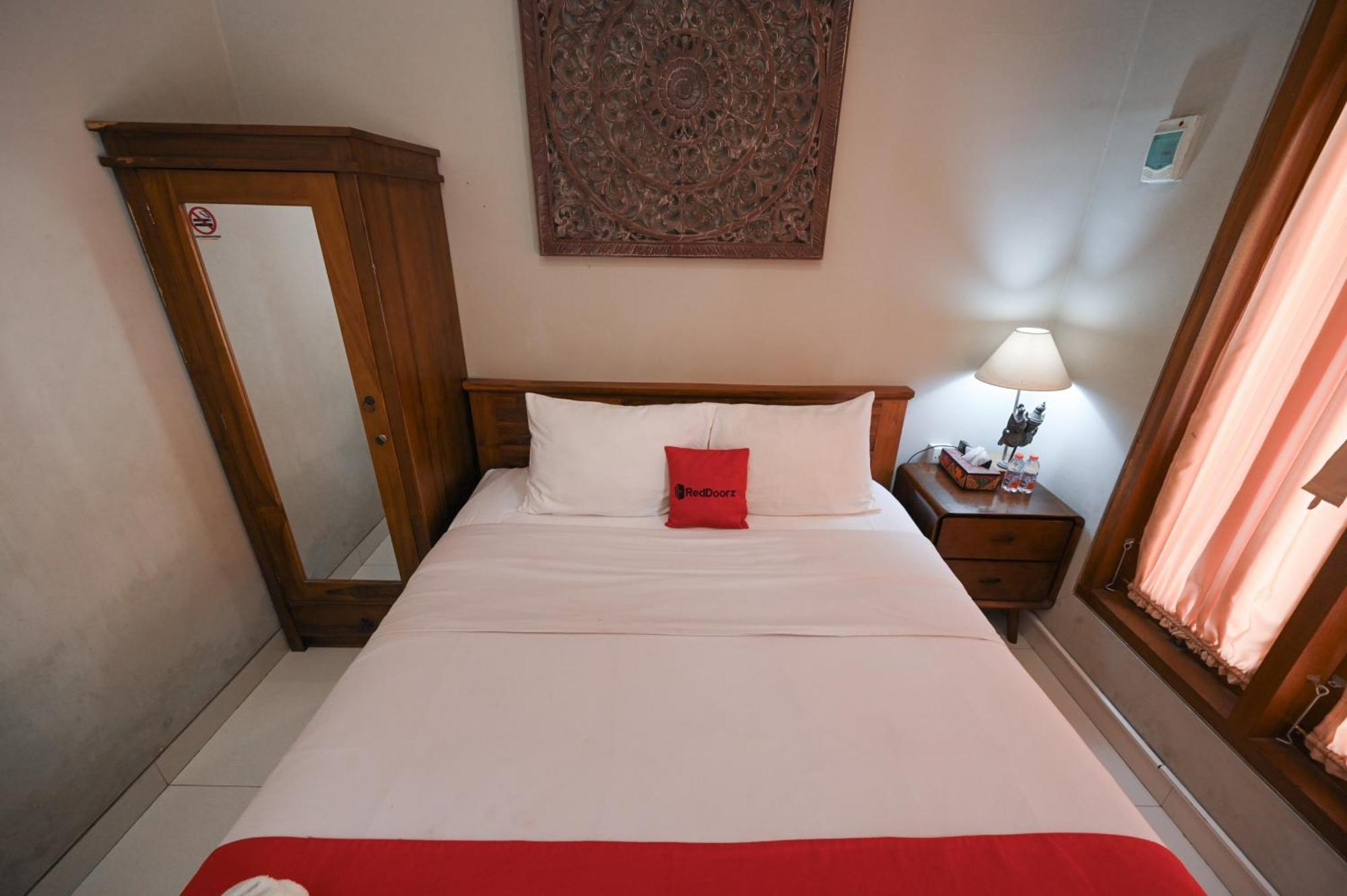 Reddoorz Near Mertasari Beach 2 Pesanggaran Екстер'єр фото